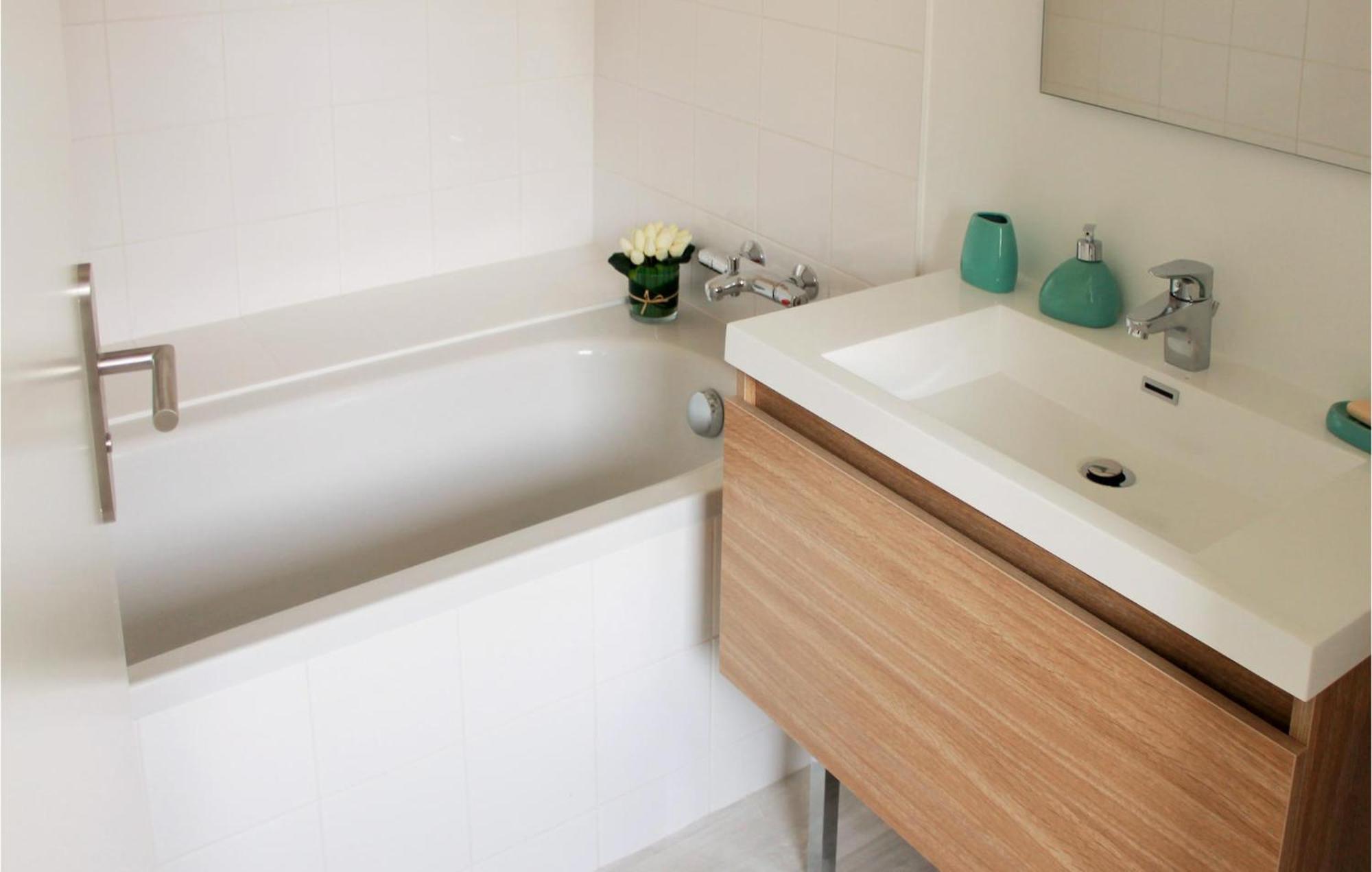 Beautiful Home In Erdeven With Kitchenette Eksteriør billede